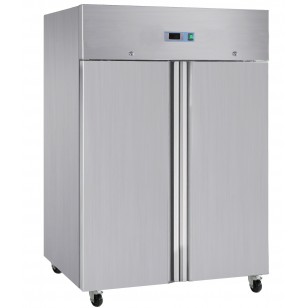 Armoire froide INOX Dégivrage automatique. Portes à fermeture automatique avec joint magnétique et poignées intégrées.