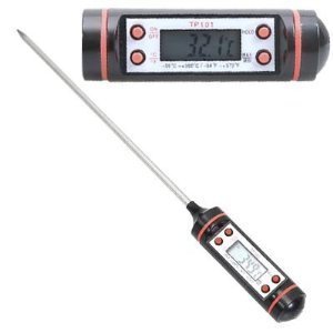 ***Thermomètre de cuisine*** Fonctionne aussi bien pour les aliments que pour les liquides, ce thermomètre à sonde vous accompagnera dans toutes vos préparations! les volailles ou rôtis, le vin, les confiseries, le lait de bébé et bien d'autres encor ***Thermomètre de cuisine*** Fonctionne aussi bien pour les aliments que pour les liquides, ce thermomètre à sonde vous accompagnera dans toutes vos préparations! les volailles ou rôtis, le vin, les confiseries, le lait de bébé et bien d'autres encor