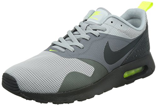 Nike - Chaussures , de sport - NIKE AIR MAX TAVAS - Taille EUR 42 - Couleur Gris Nike - Chaussures , de sport - NIKE AIR MAX TAVAS - Taille EUR 42 - Couleur Gris