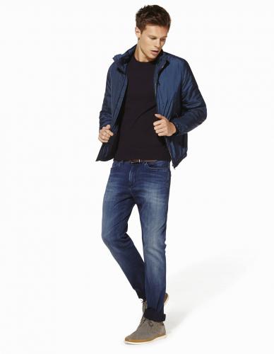 Blouson Homme en Nylon à Capuche Blouson Homme en Nylon à Capuche