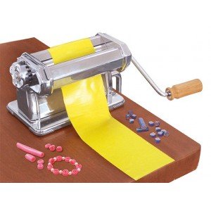 Machine à pâte à modeler Artemio (type Fimo) Machine à pâte à modeler Artemio (type Fimo)