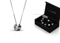 Coffret 7 pendentifs Swarovski Elements et chaîne plaqué Or dès 19,99€ livraison offerte Coffret 7 pendentifs Swarovski Elements et chaîne plaqué Or dès 19,99€ livraison offerte
