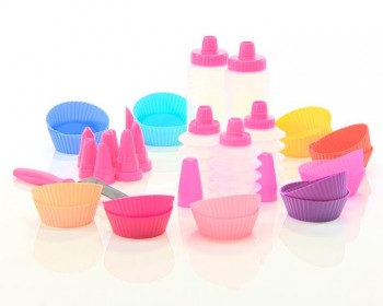 CUPCAKES REVOLUTION